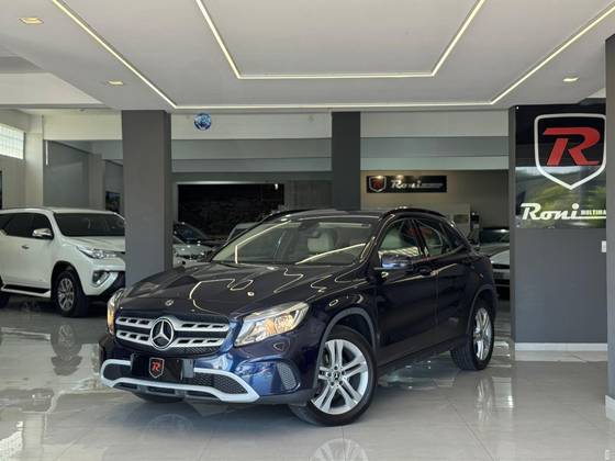MERCEDES-BENZ GLA 200 1.6 CGI FLEX STYLE 7G-DCT